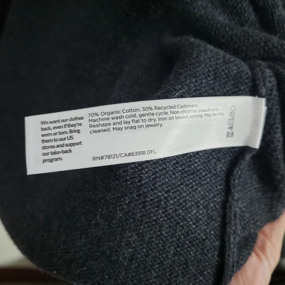 Eileen Fisher Org. Cotton & Cashmere Gray Button Cardigan Pocket Sweater, Size S - Picture 4 of 4